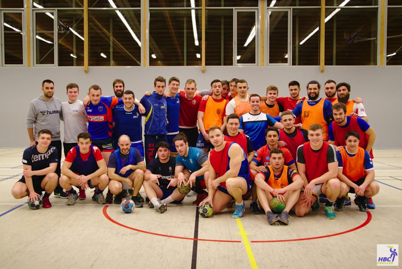 Nos Séniors ont fait découvrir le Handball aux Espoirs du FCG Rugby